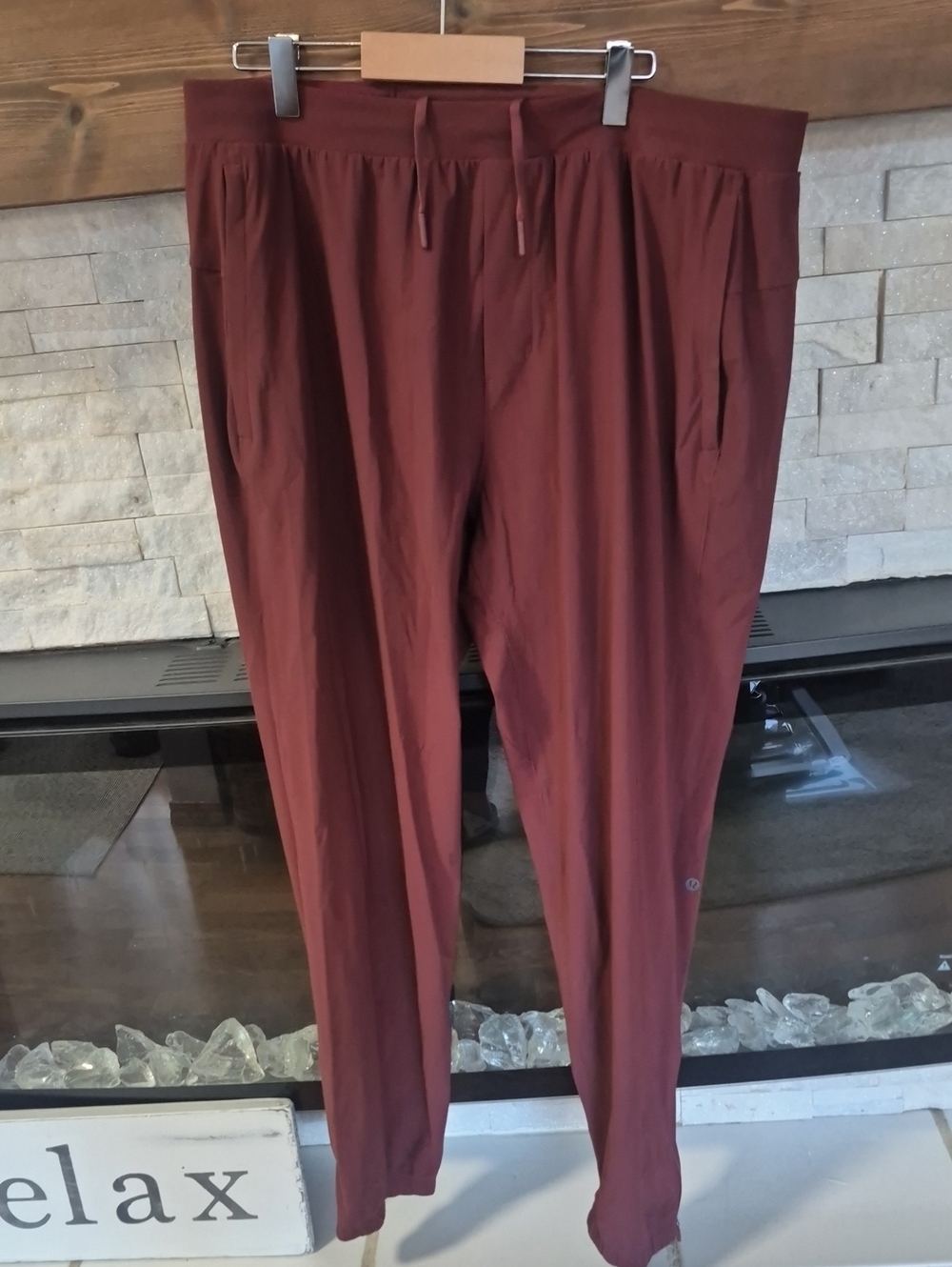 Lululemon athletica Women's Burgundy Jogger Pants